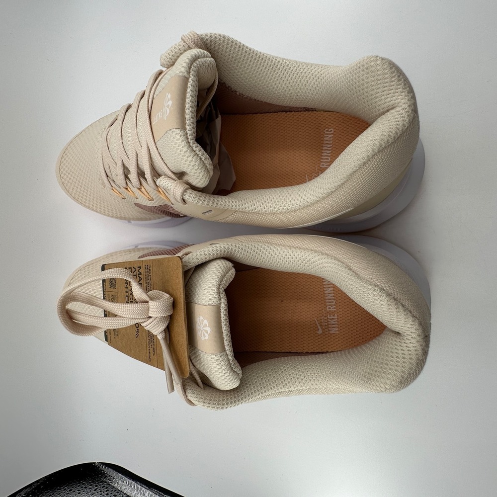 Nike Run Swift 3 Shoes Womens 10 White Sail Orange Chalk Sneakers DR2698 107 NEW - Picture 7 of 12